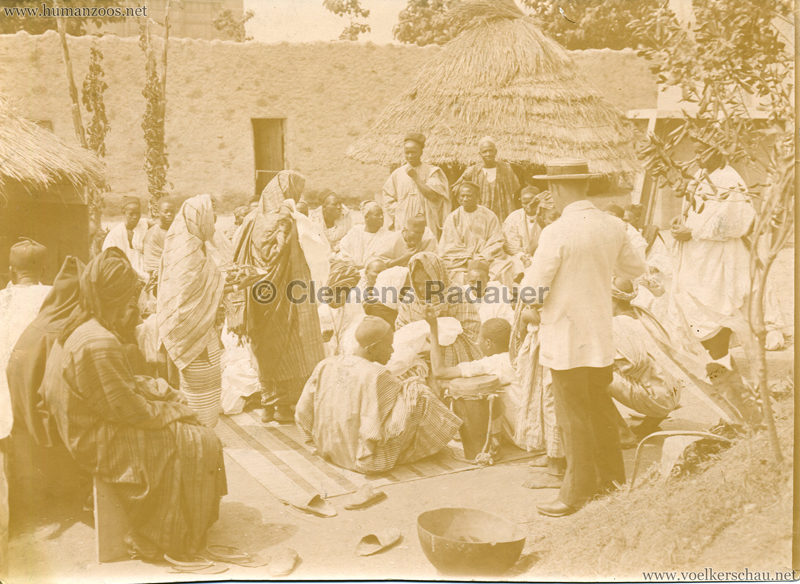 1896 Exposition Ethnographique de l'Afrique occidentale et orientale - Champs de Mars - Bapteme de la jeune Diaga N'Diaye