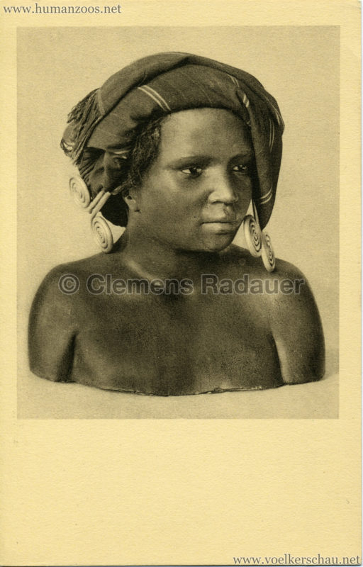 Battak-Frau mit silbernem Ohrschmuck (Sumatra)