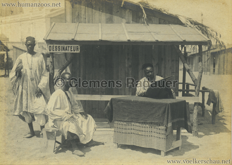 1904 Exposition de Nantes - Le Village Noir - La séance de pose FOTO ABDOULAYE