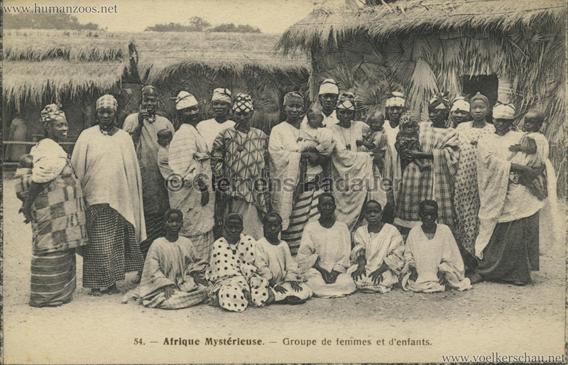1912 L'Afrique Mystérieuse - Jardin d'Acclimatation - 54. Groupe des femmes et d'enfants 2