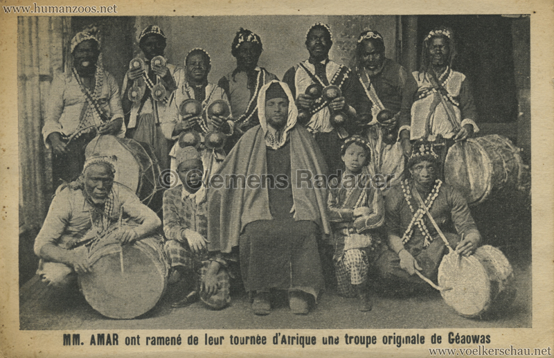 1938 MM. Amar ont ramene de leur tournee d'Afrique une troupe originale Geaowas 2
